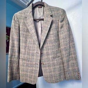 Redwood & Ross Neutral Vintage tweed wool blazer. Great condition.